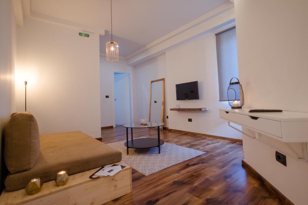 7Seven Hotel Korce Exterior photo