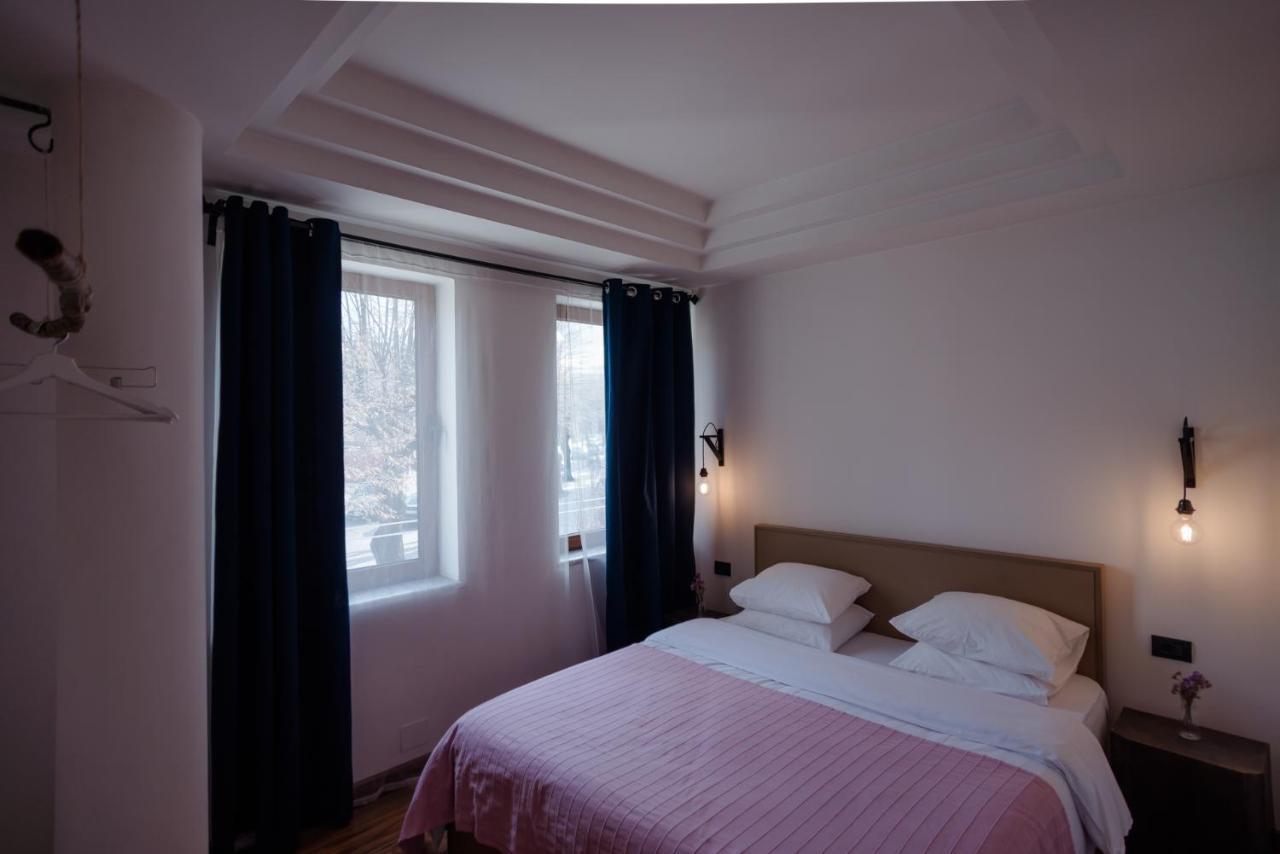 7Seven Hotel Korce Exterior photo